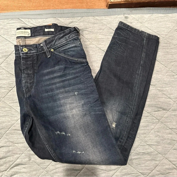 SCOTCH&SODA AMSTERDAMS
BLAUW MENS DUKE JEANS DISTRESSED BLUE LIKE NEW
33/34 - Picture 1 of 15